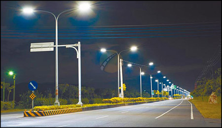 Solar street light