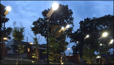 solar street light