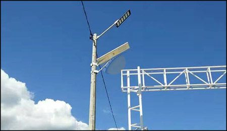 Wide application of solar street lights on roads